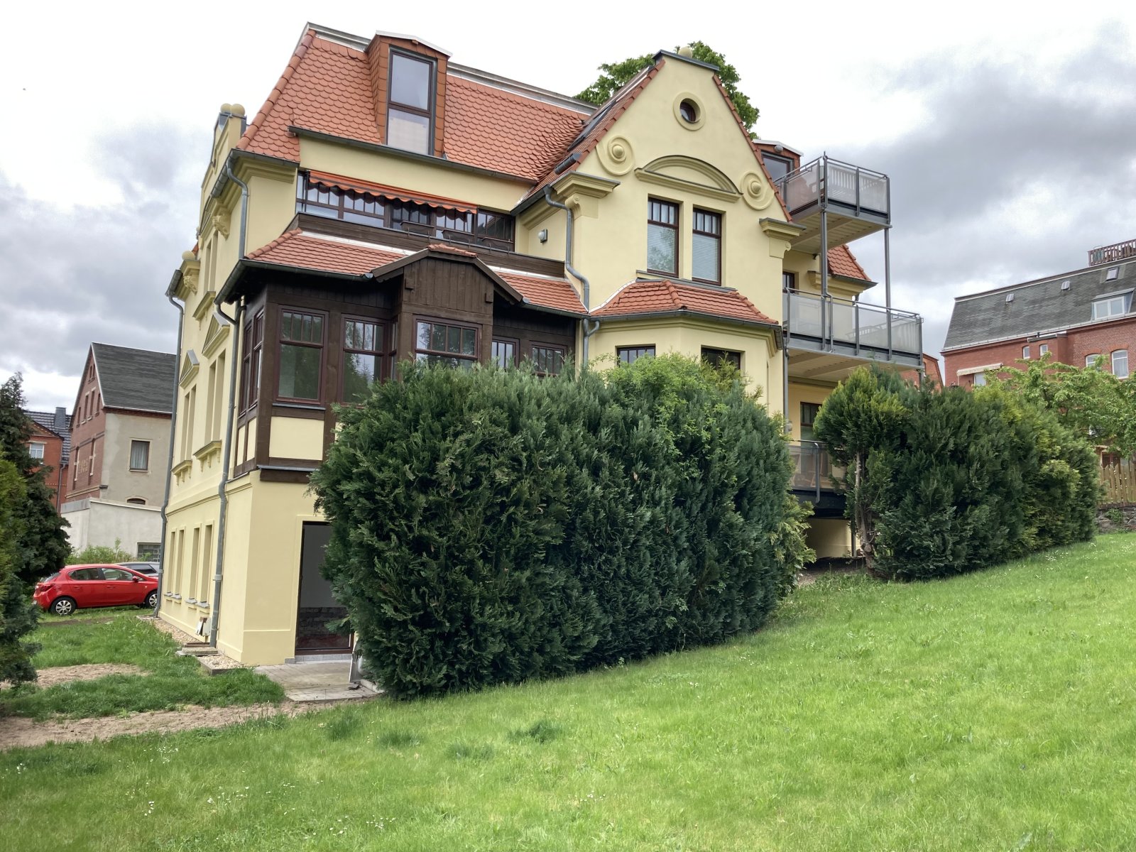 Ab 1.1.27 *Wohnen in einer Villa in Planitz Nähe Schloßpark*