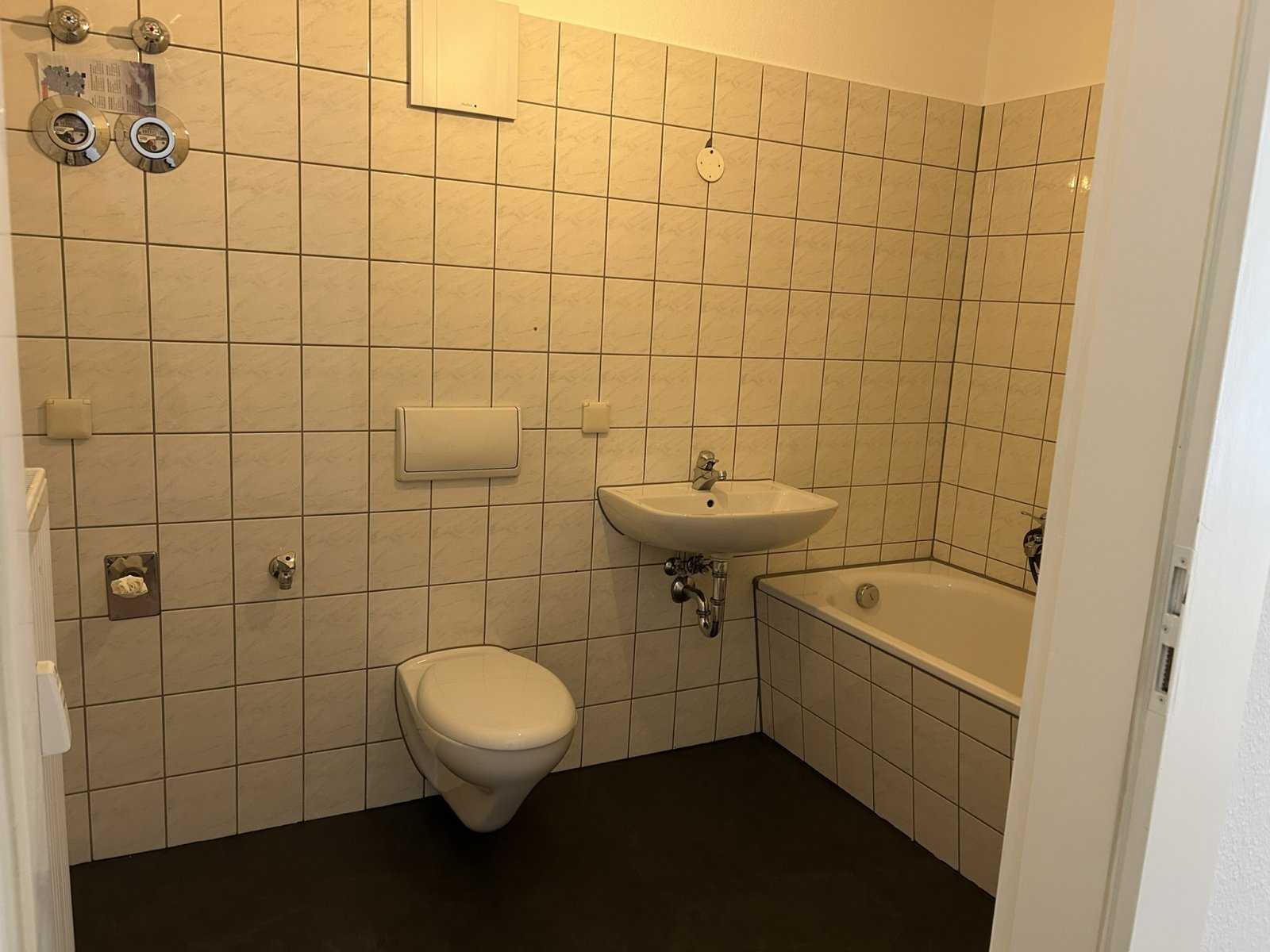 Zentrumsnahe 2-Raumwohnung mit Balkon u. EBK in Zwickau!
