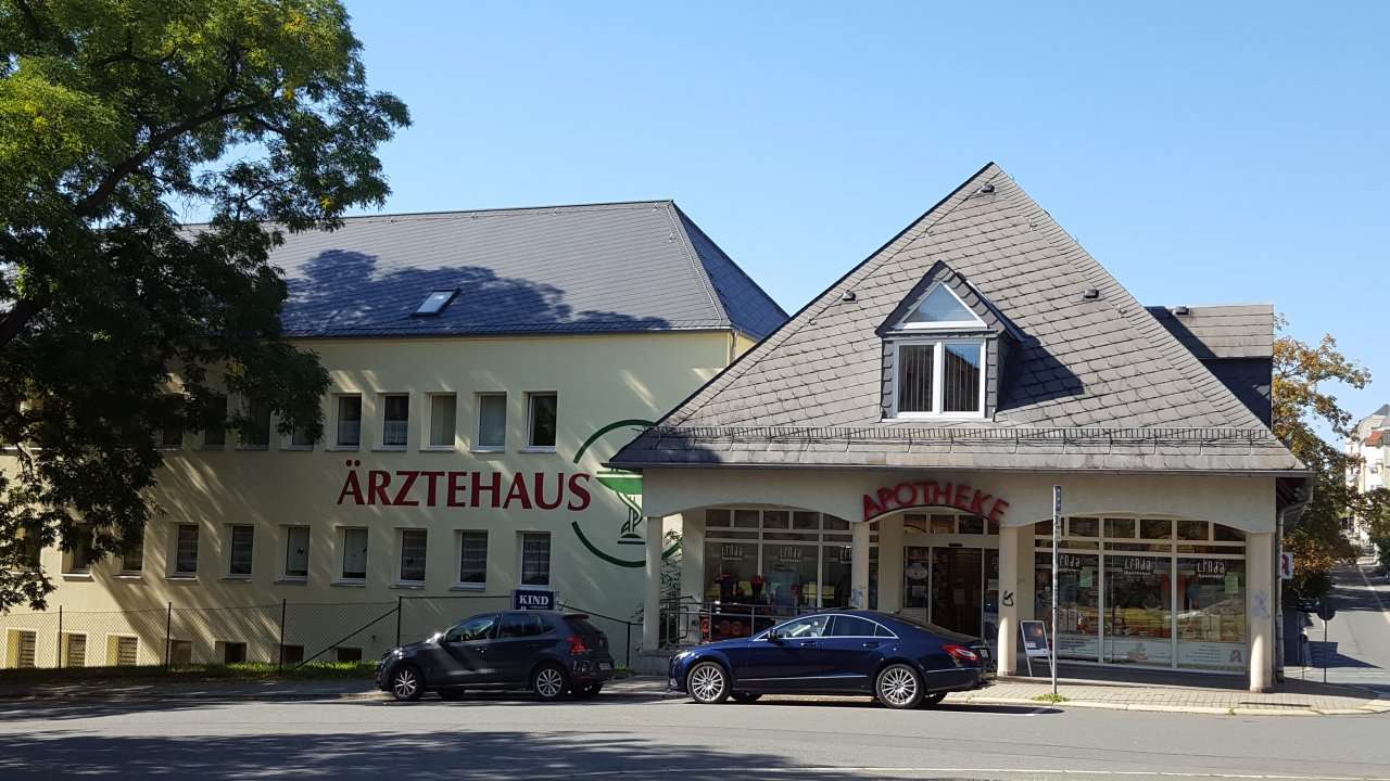 Ansicht mit Ärztehaus