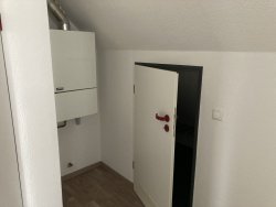Eingangsbereich mit Etagenheizung (Gastherme) Eingangsbereich mit Etagenheizung (Gastherme)