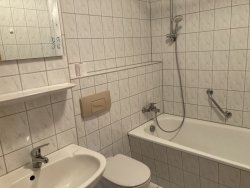 Bad mit Wanne Bad mit Wanne