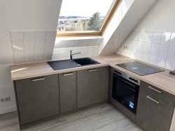 Küchennische mit neuer Einbauküche