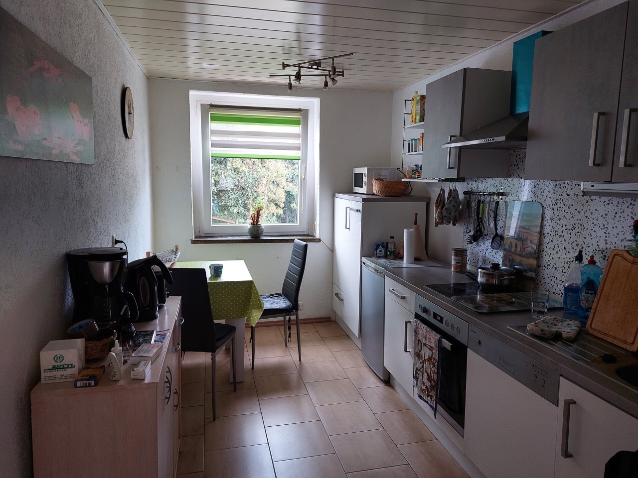 Einbauküche mit Fenster EG