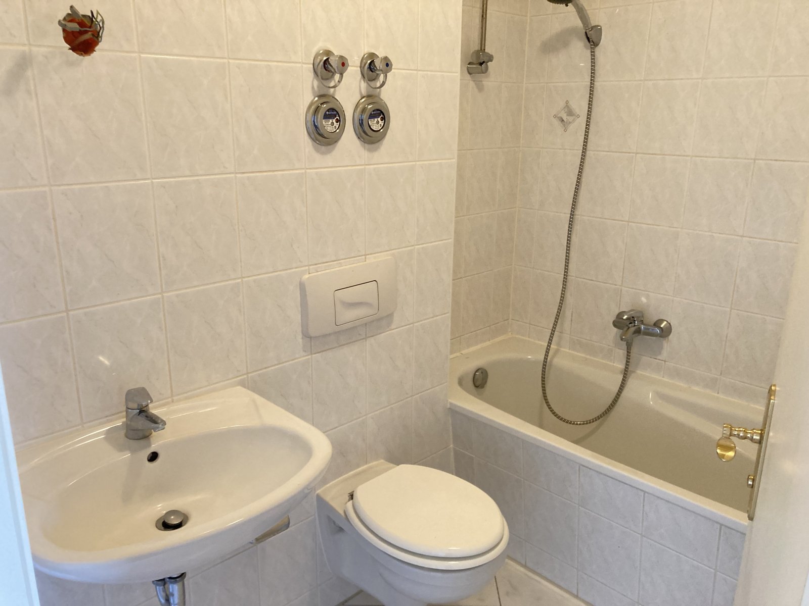 Bad mit Wanne