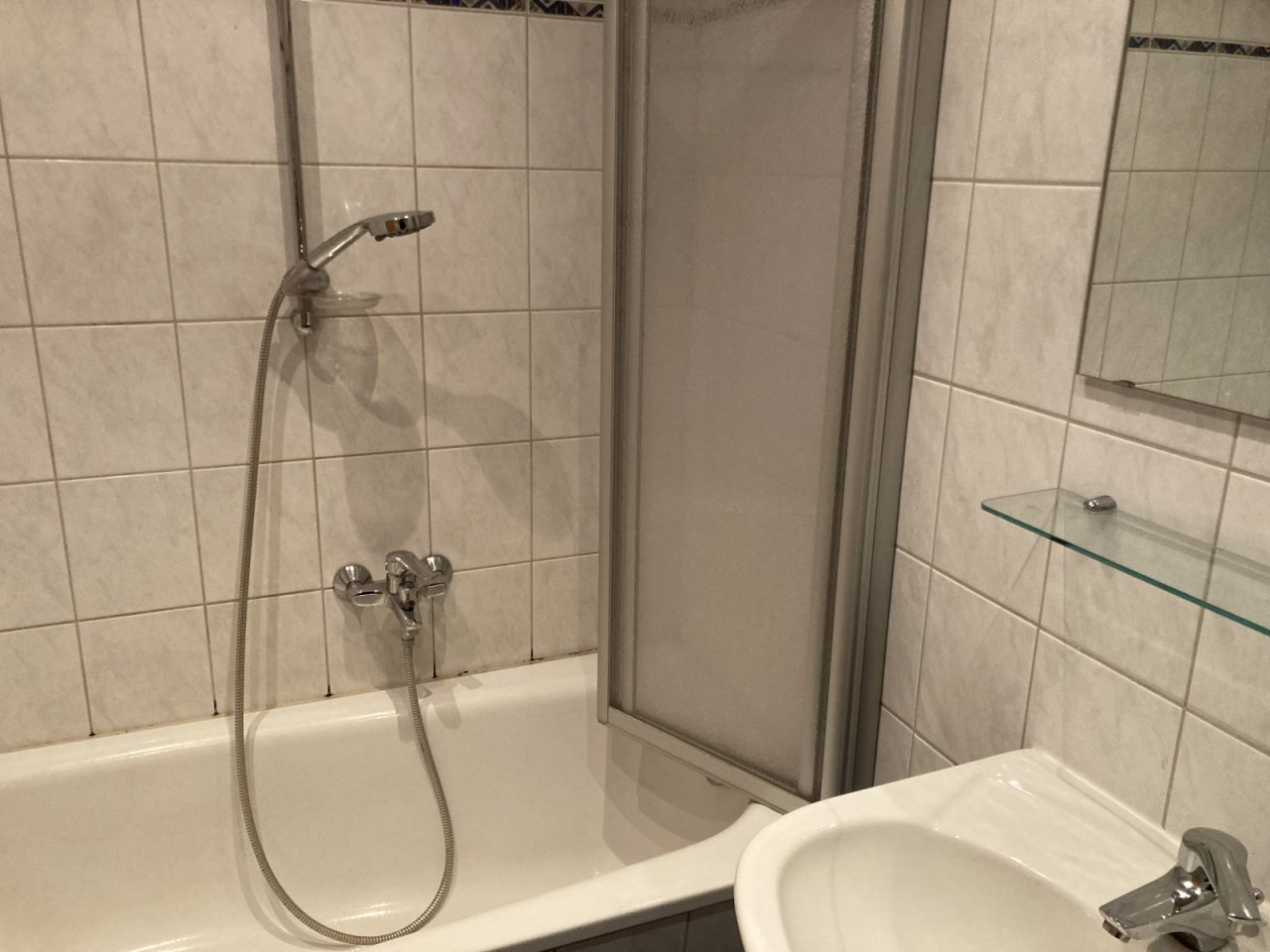 Bad mit Wanne Bad mit Wanne