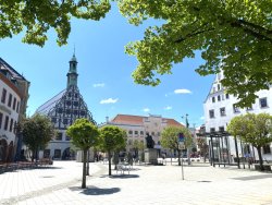Zwickau, Hauptmarkt mit Rathaus und Theater Zwickau, Hauptmarkt mit Rathaus und Theater