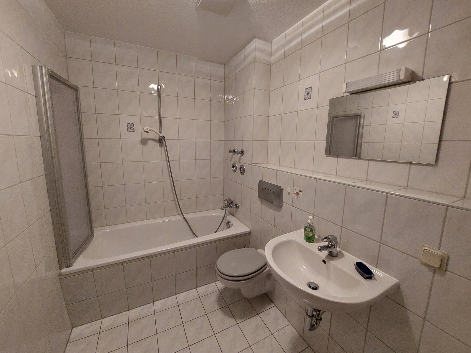 Bad mit Wanne Bad mit Wanne