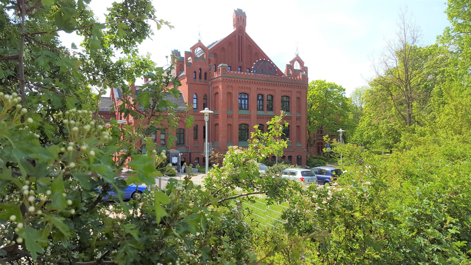 Schlobigpark mit Johannisbad