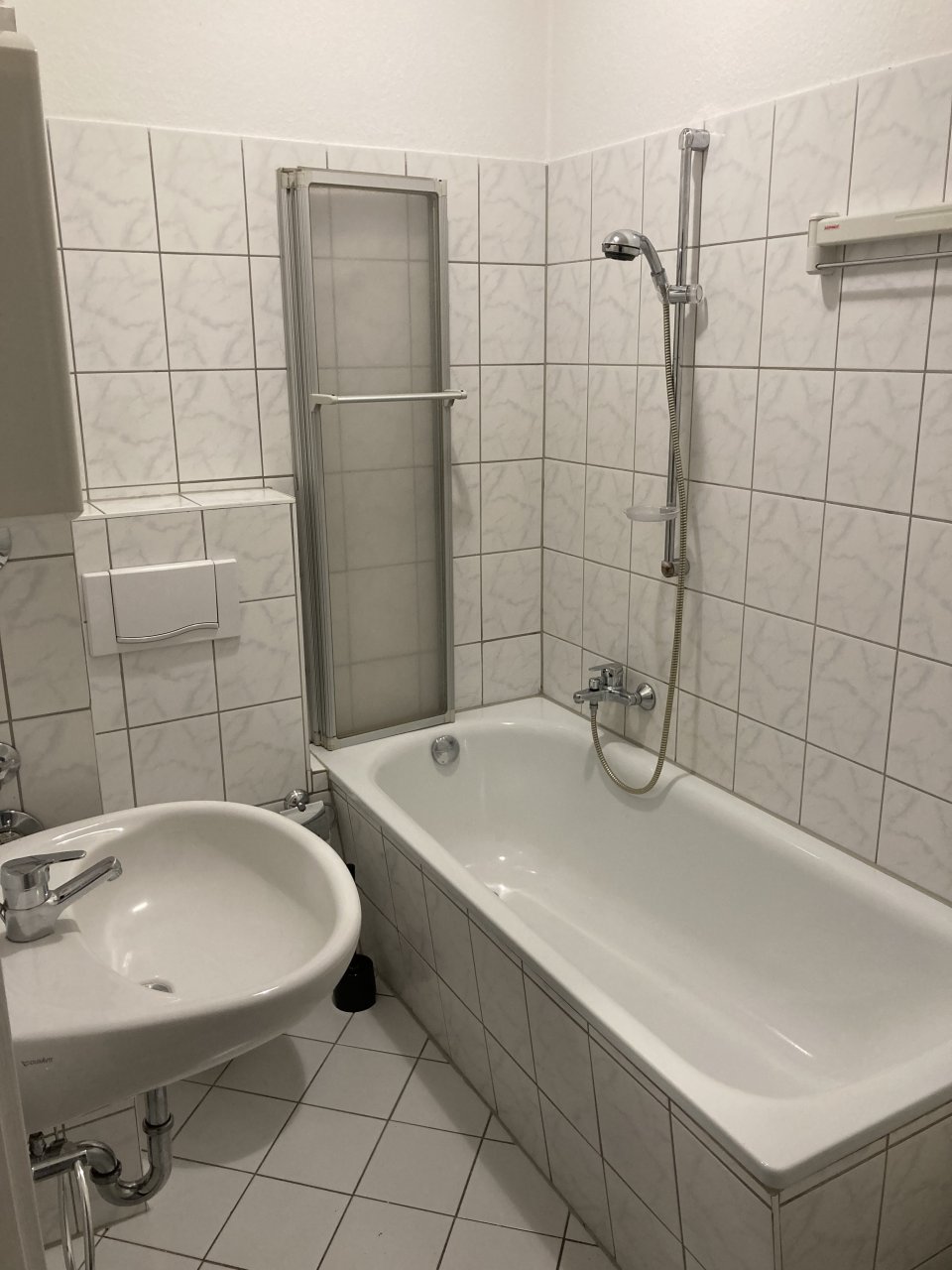 Bad mit Wanne