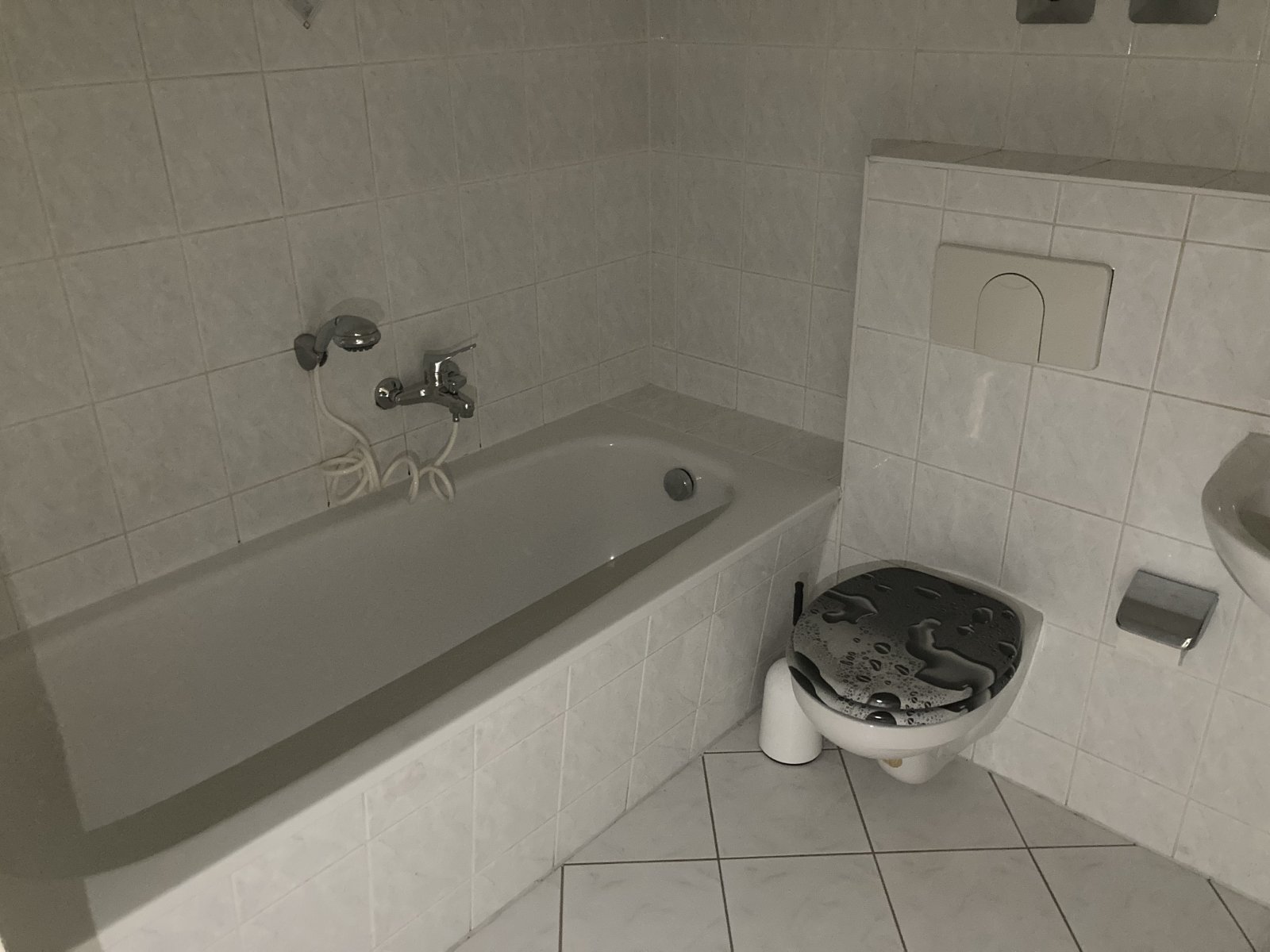 Bad mit Wanne