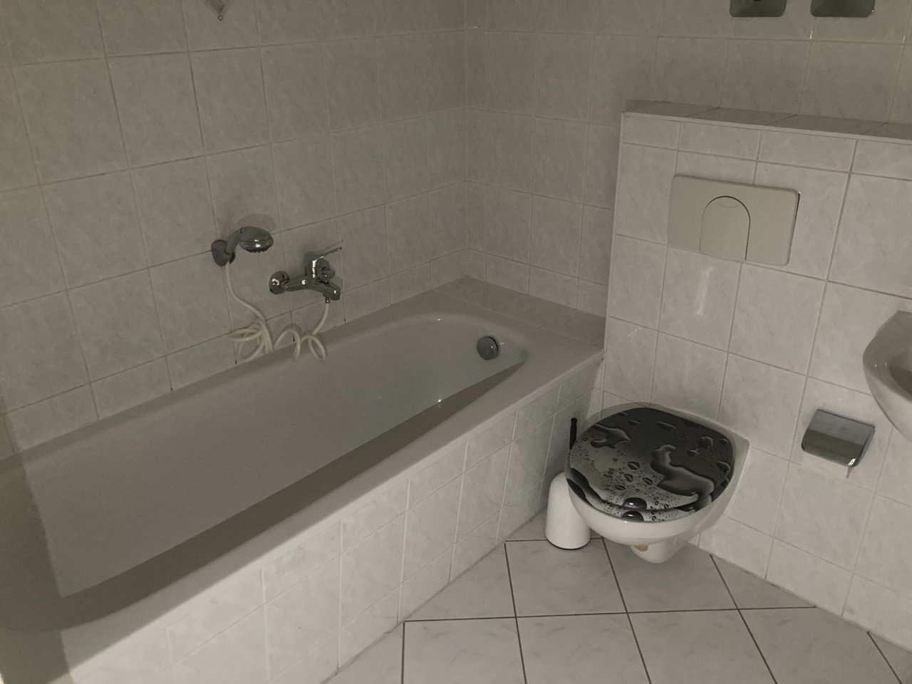 Bad mit Wanne