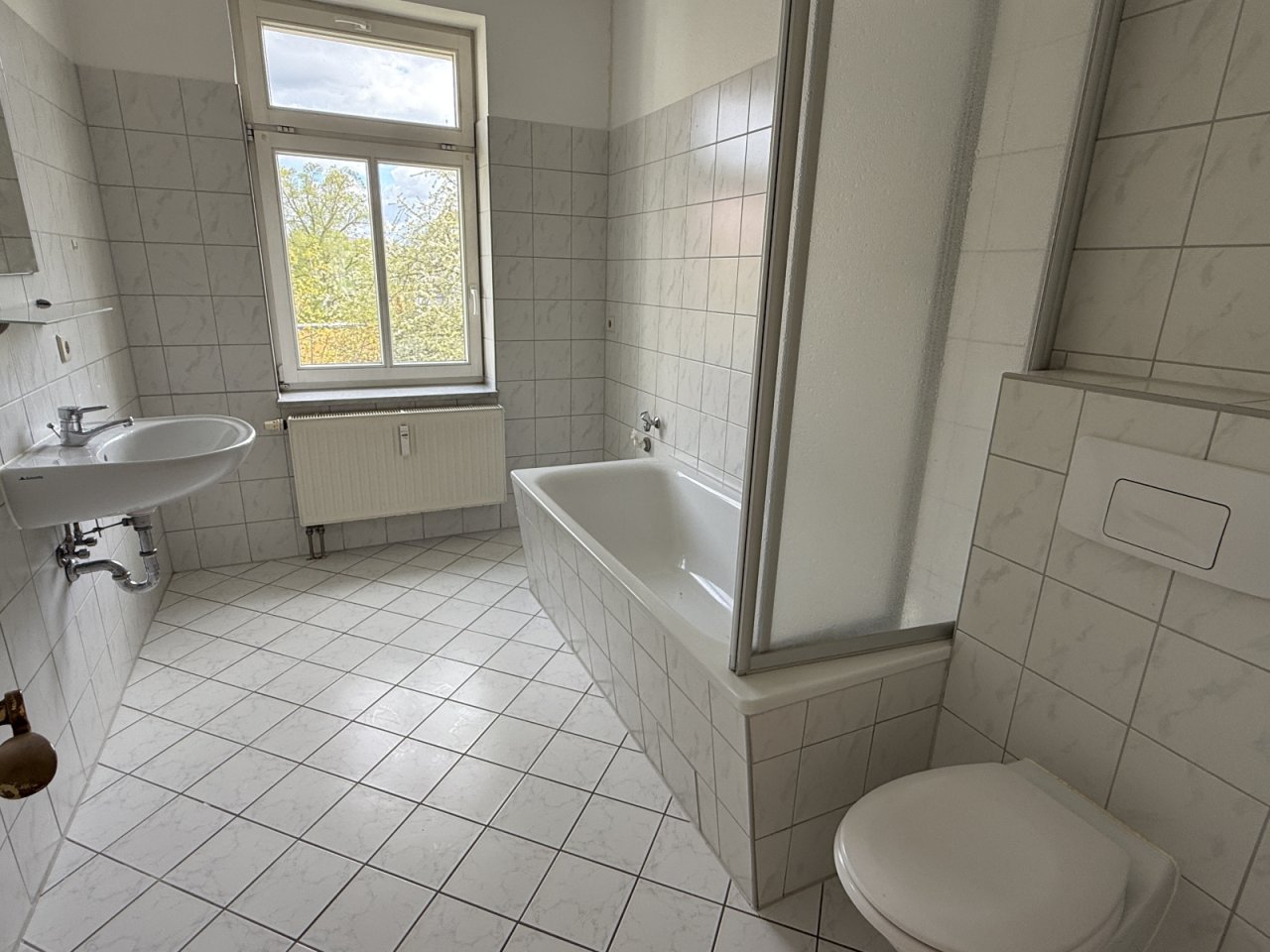 Tageslichtbad mit Wanne Tageslichtbad mit Wanne