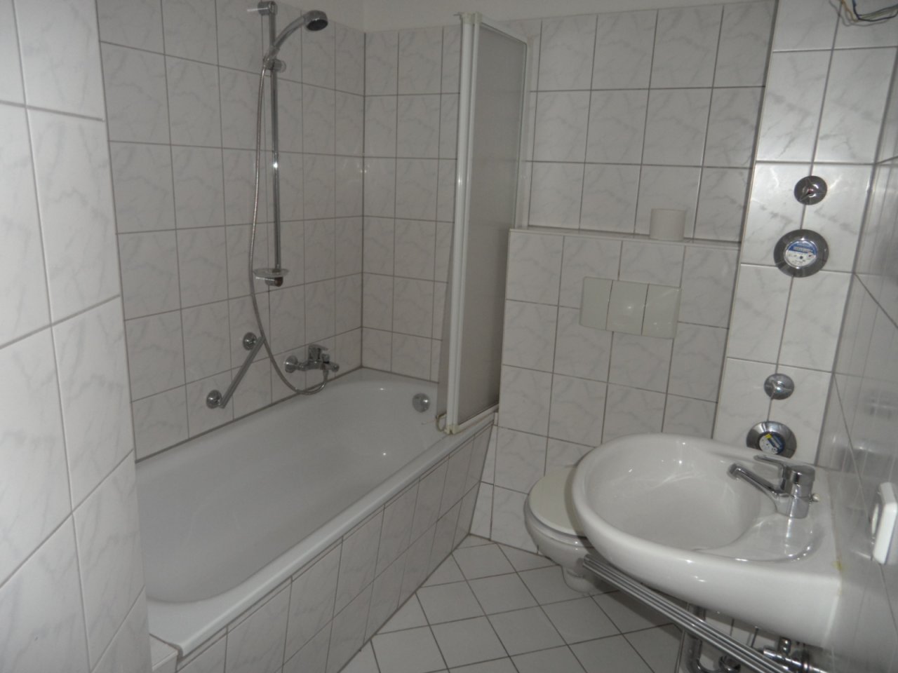 Bad mit Wanne