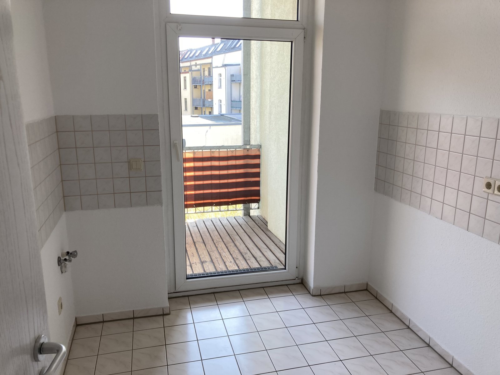 Küche mit Zugang Balkon