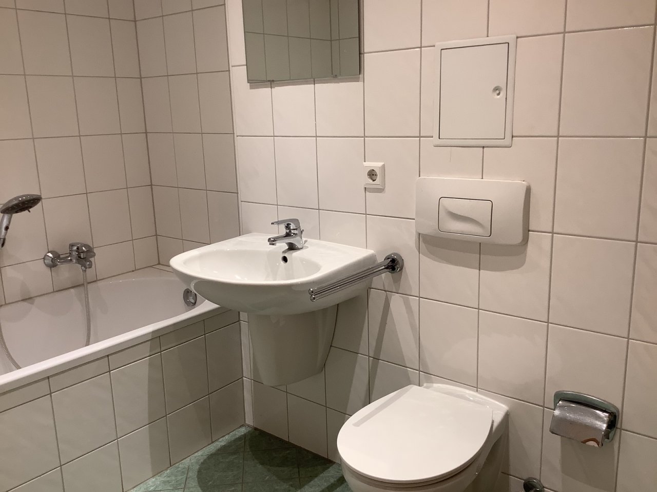 Bad mit Wanne Bad mit Wanne