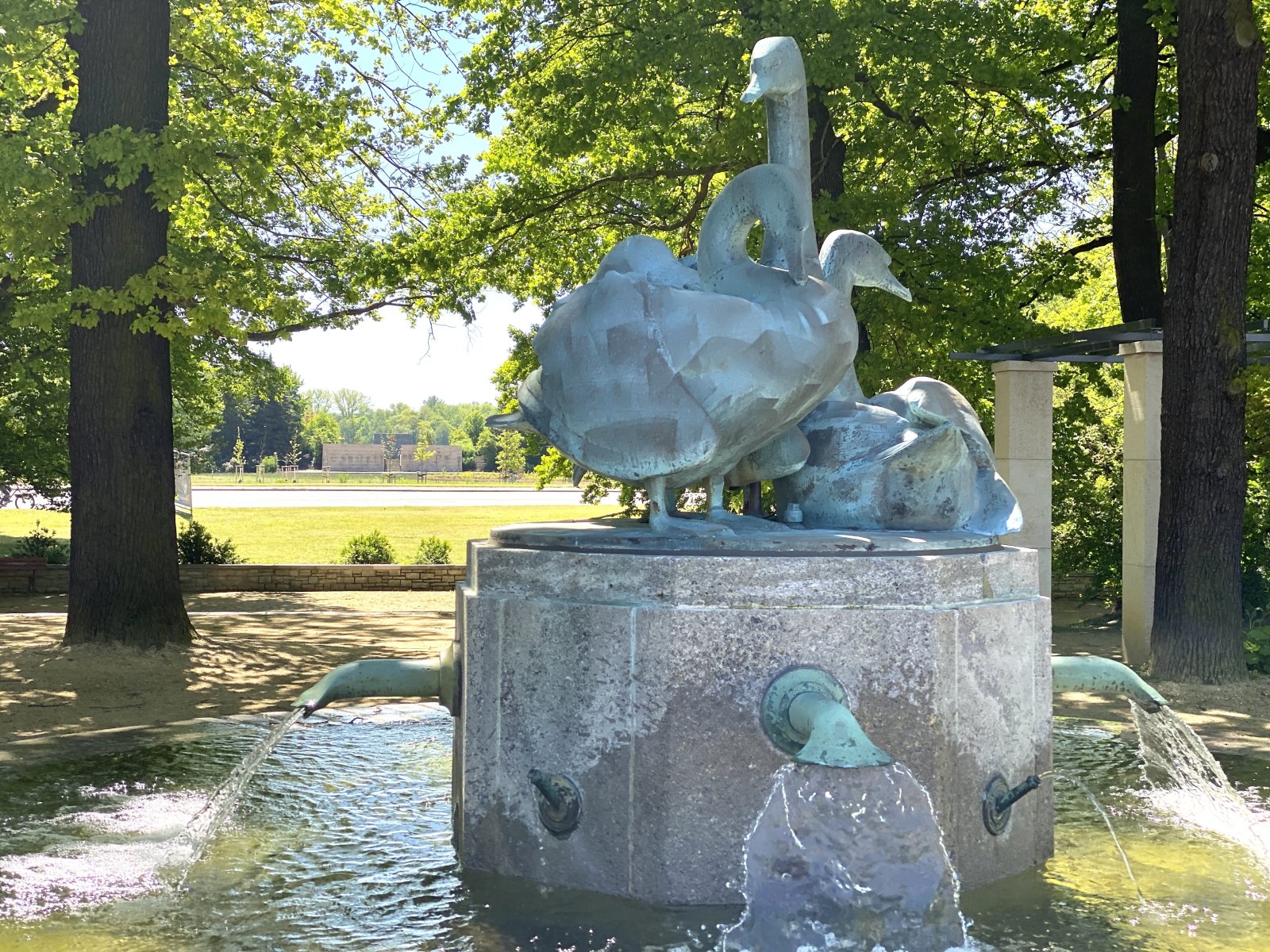 Schwanenbrunnen