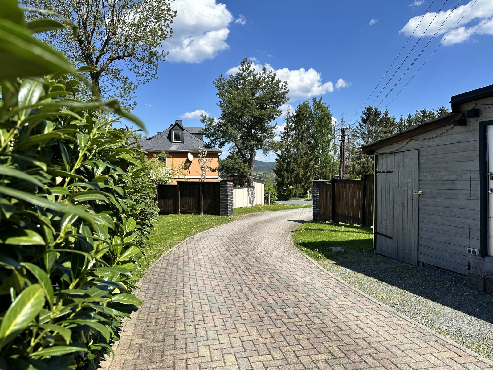 Werkstatt vor dem Haus Werkstatt vor dem Haus