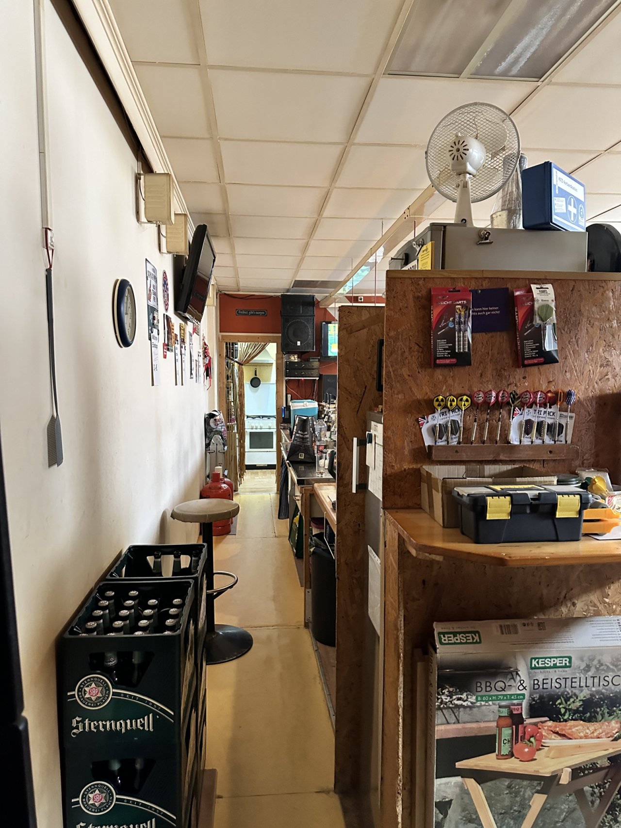 Arbeitsbereich hinter der Theke Arbeitsbereich hinter der Theke