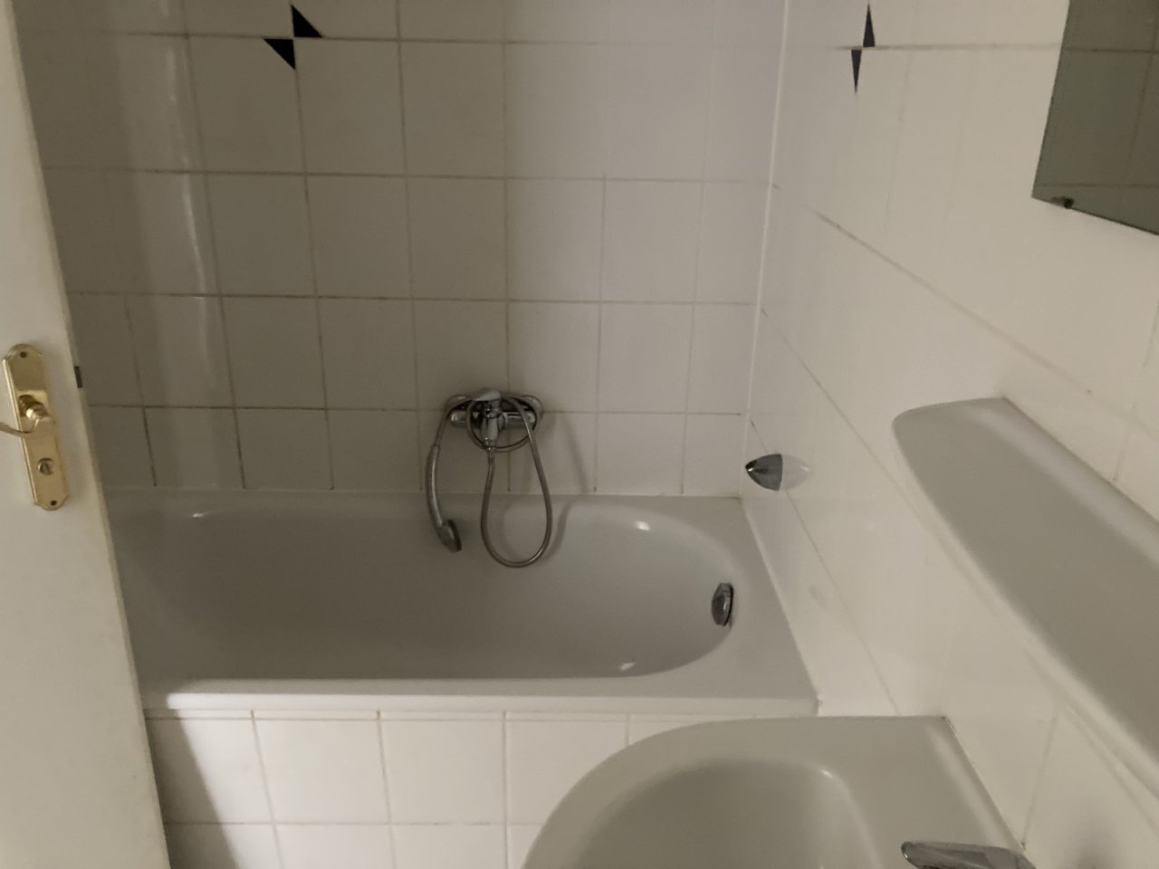 Bad innenliegend mit Wanne Bad innenliegend mit Wanne