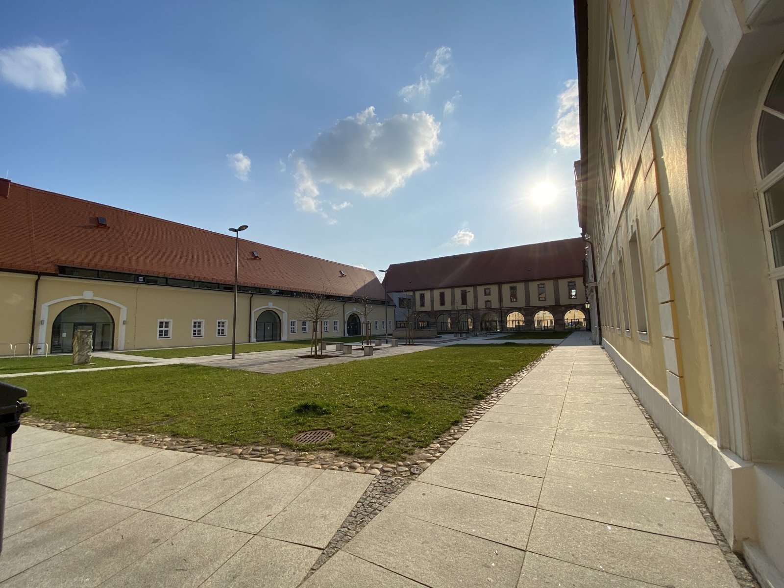Clara-Wieck-Gymnasium im Planitzer Schloß Clara-Wieck-Gymnasium im Planitzer Schloß