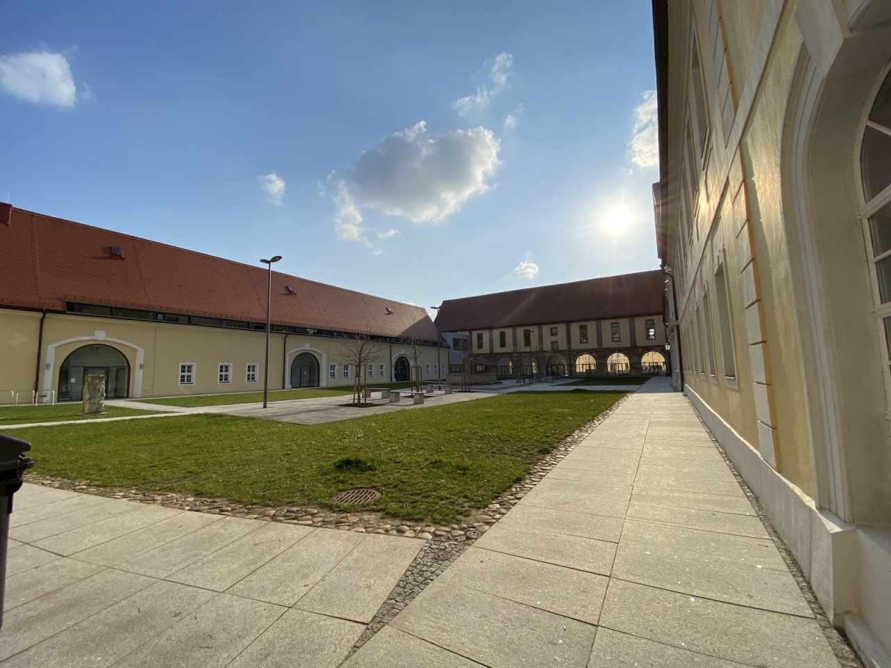 Clara-Wieck-Gymnasium im Planitzer Schloß Clara-Wieck-Gymnasium im Planitzer Schloß
