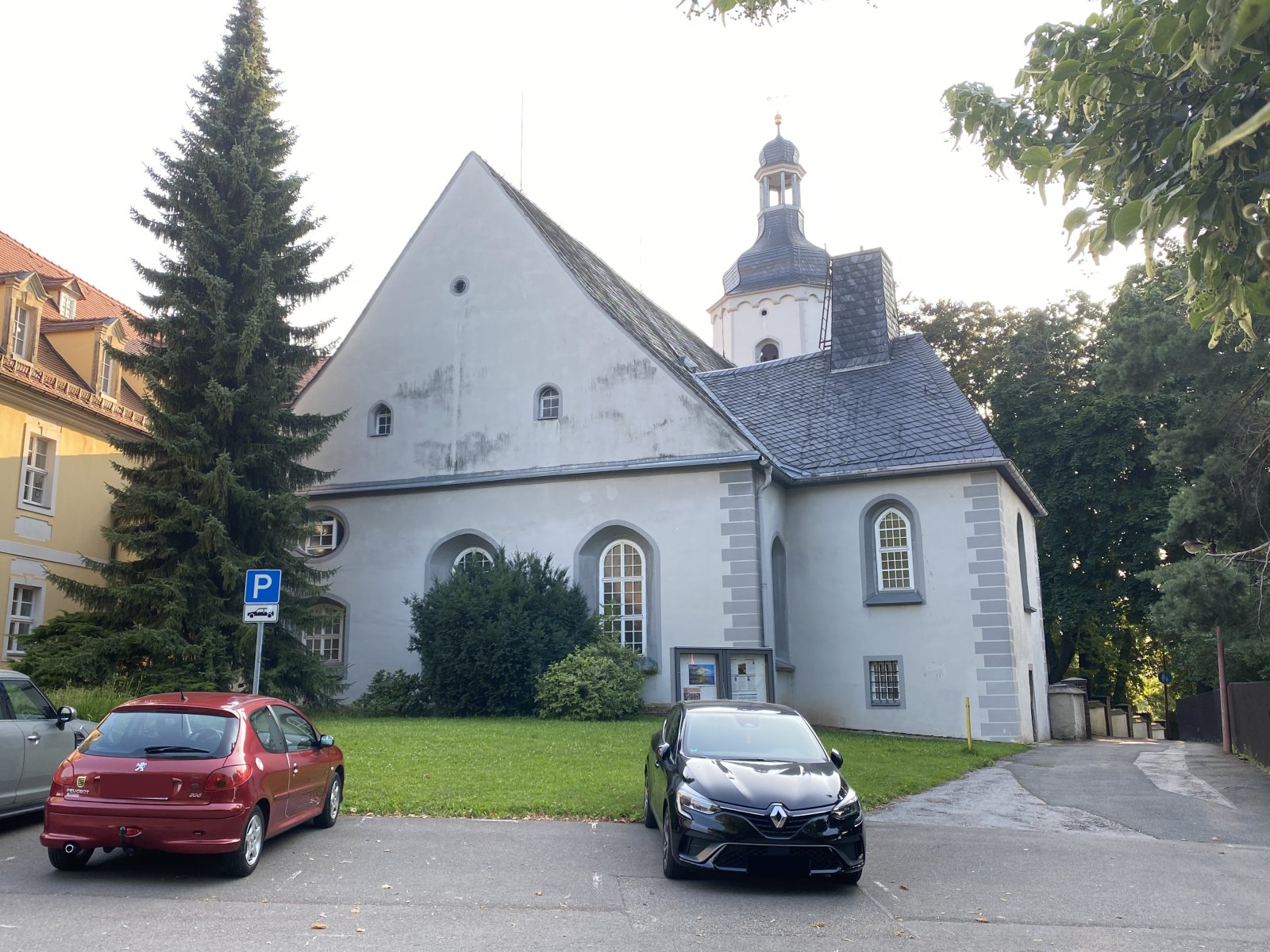 Clara-Wieck-Gymnasium im Planitzer Schloß Clara-Wieck-Gymnasium im Planitzer Schloß