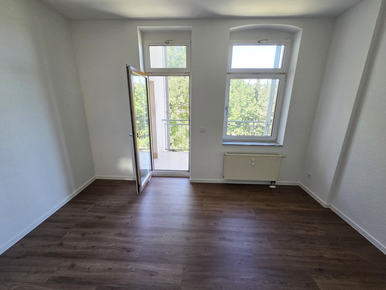 Schlafzimmer mit Balkon Schlafzimmer mit Balkon