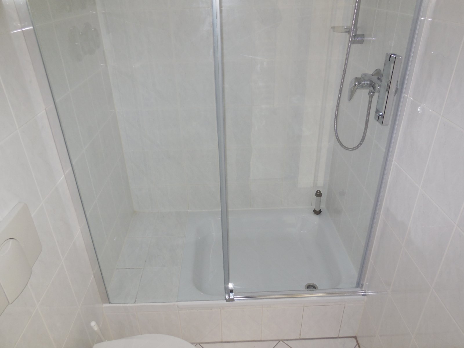 Bad mit Dusche Bad mit Dusche