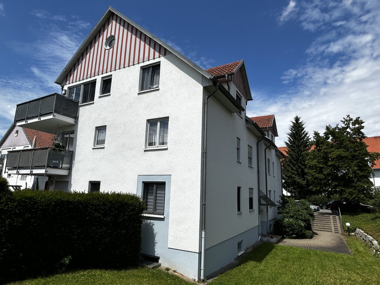 Giebel- und Rückseite