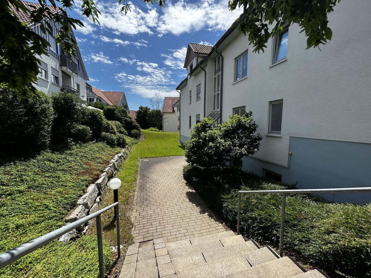 Weg zum Eingang