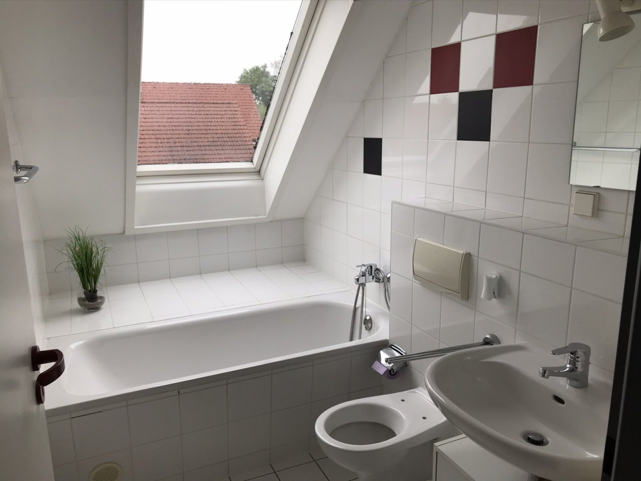 Tageslichtbad mit Wanne Tageslichtbad mit Wanne