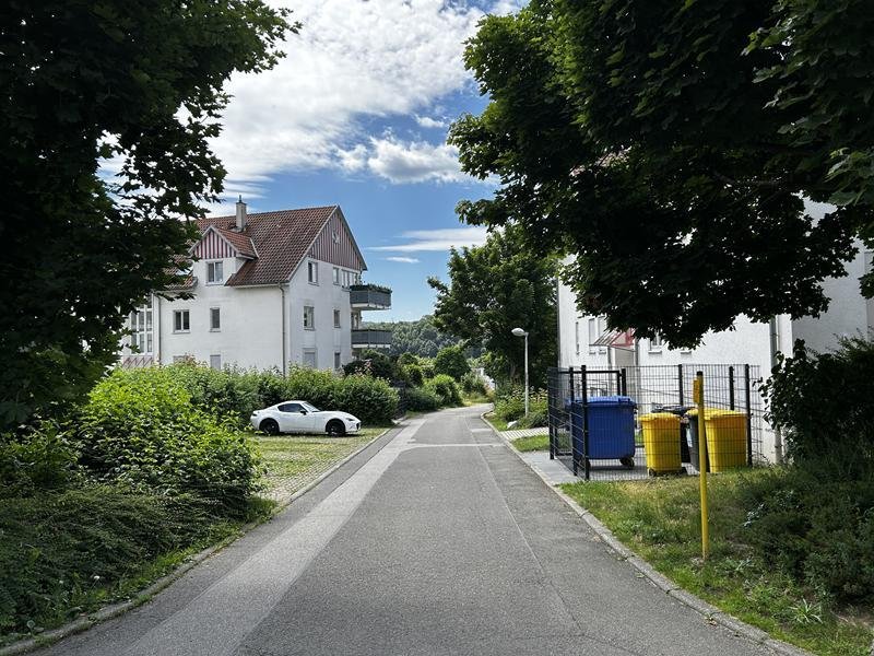 Zufahrt zur Wohnanlage Zufahrt zur Wohnanlage