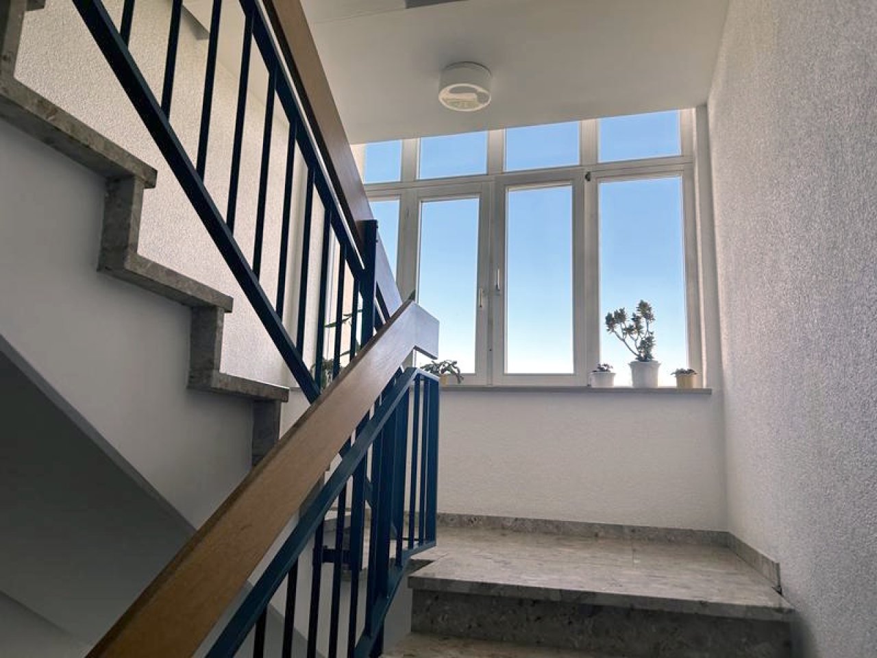 freundliches Treppenhaus freundliches Treppenhaus