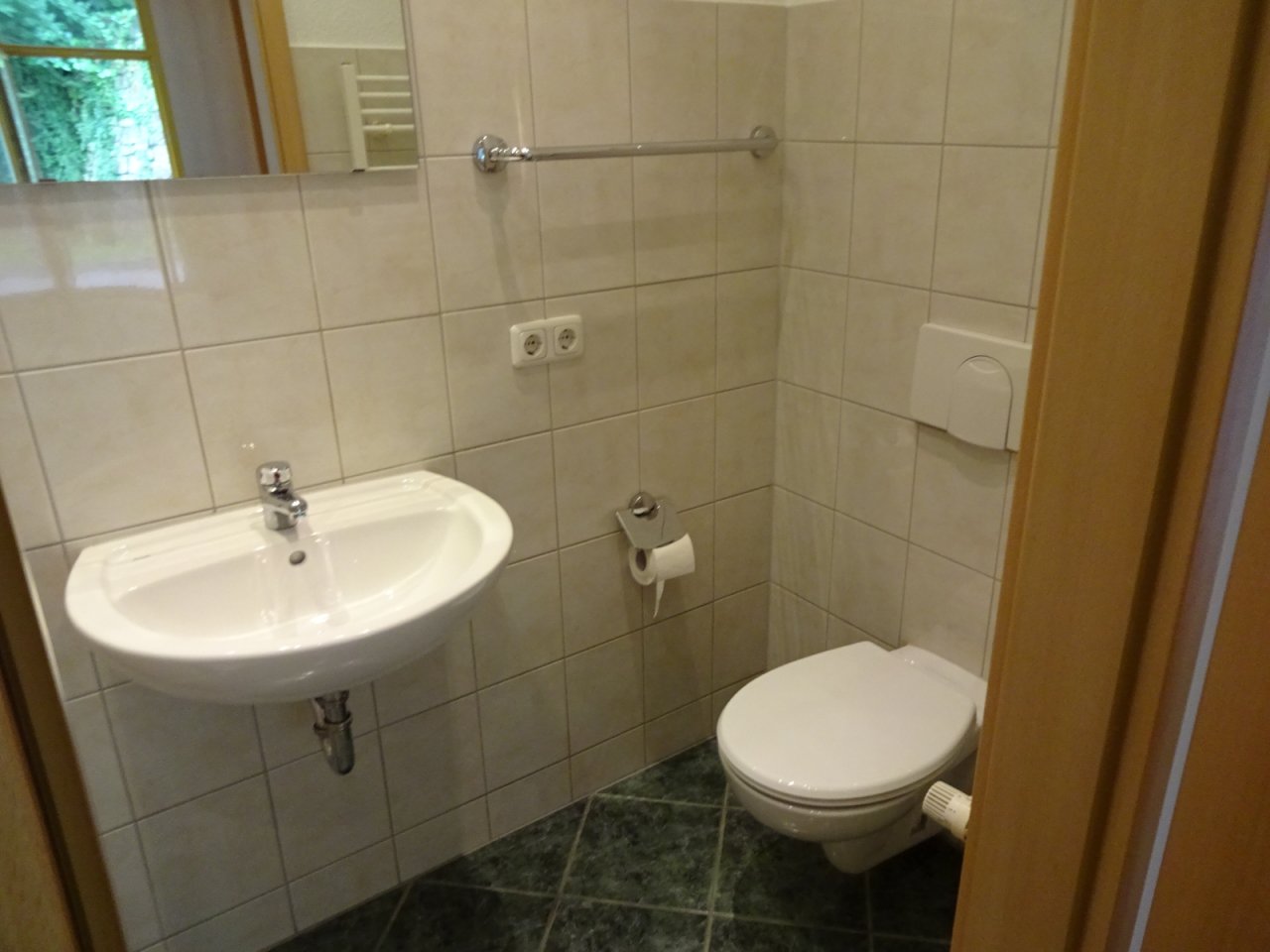 Bad mit Dusche Bad mit Dusche