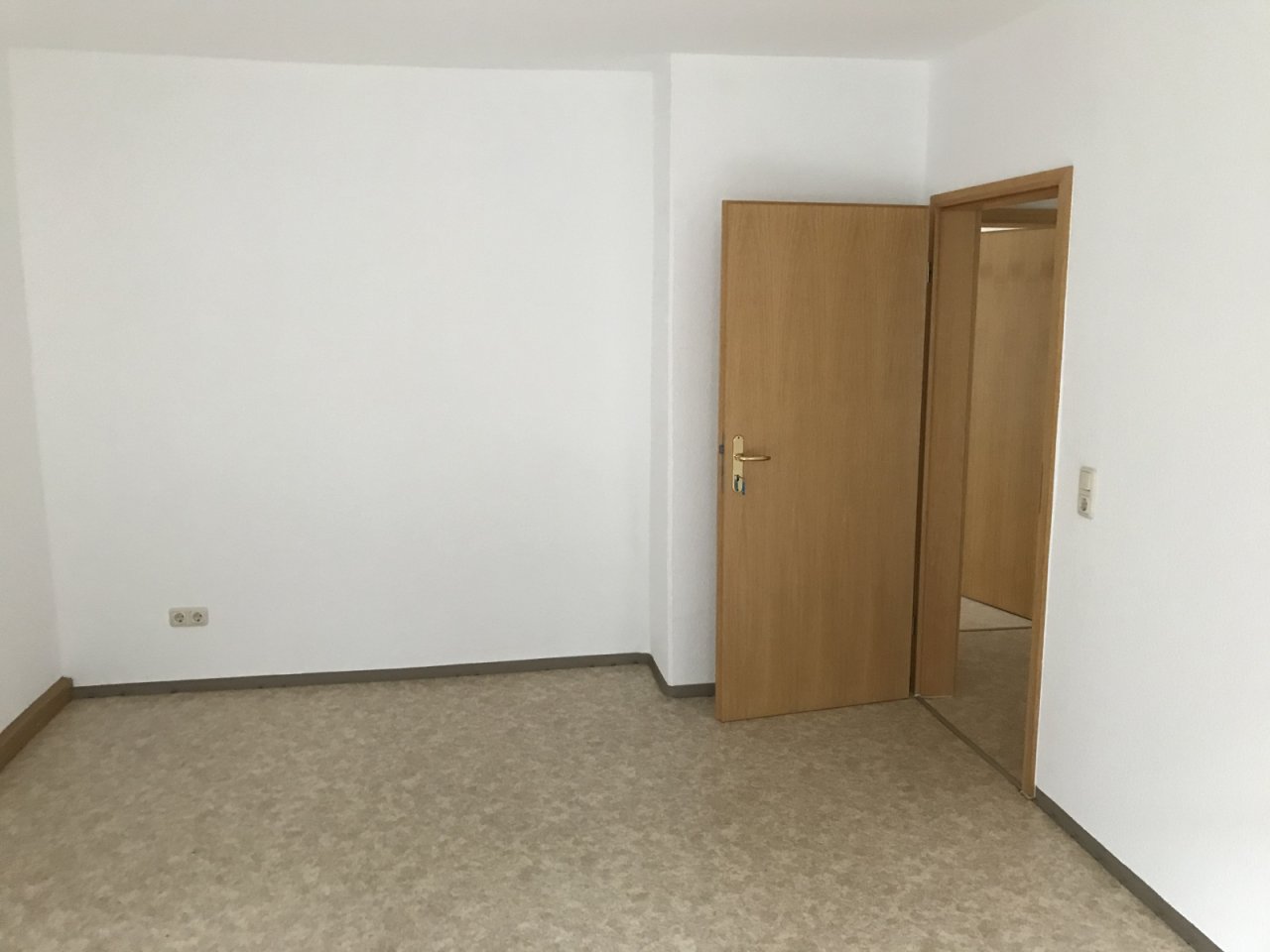 Wohnzimmer (vor Sanierung)