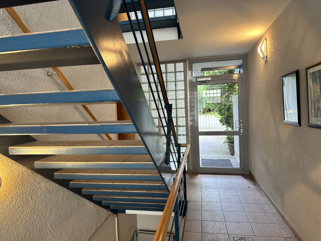 gepflegtes Treppenhaus gepflegtes Treppenhaus