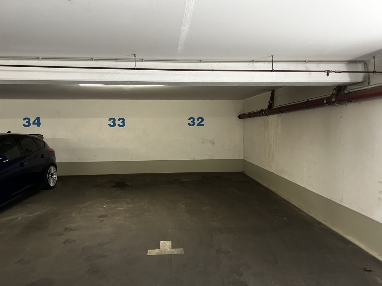 Tiefgaragenstellplatz