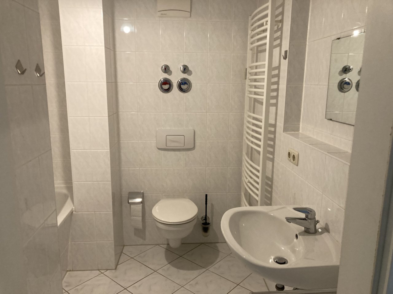 Bad mit Wanne Bad mit Wanne