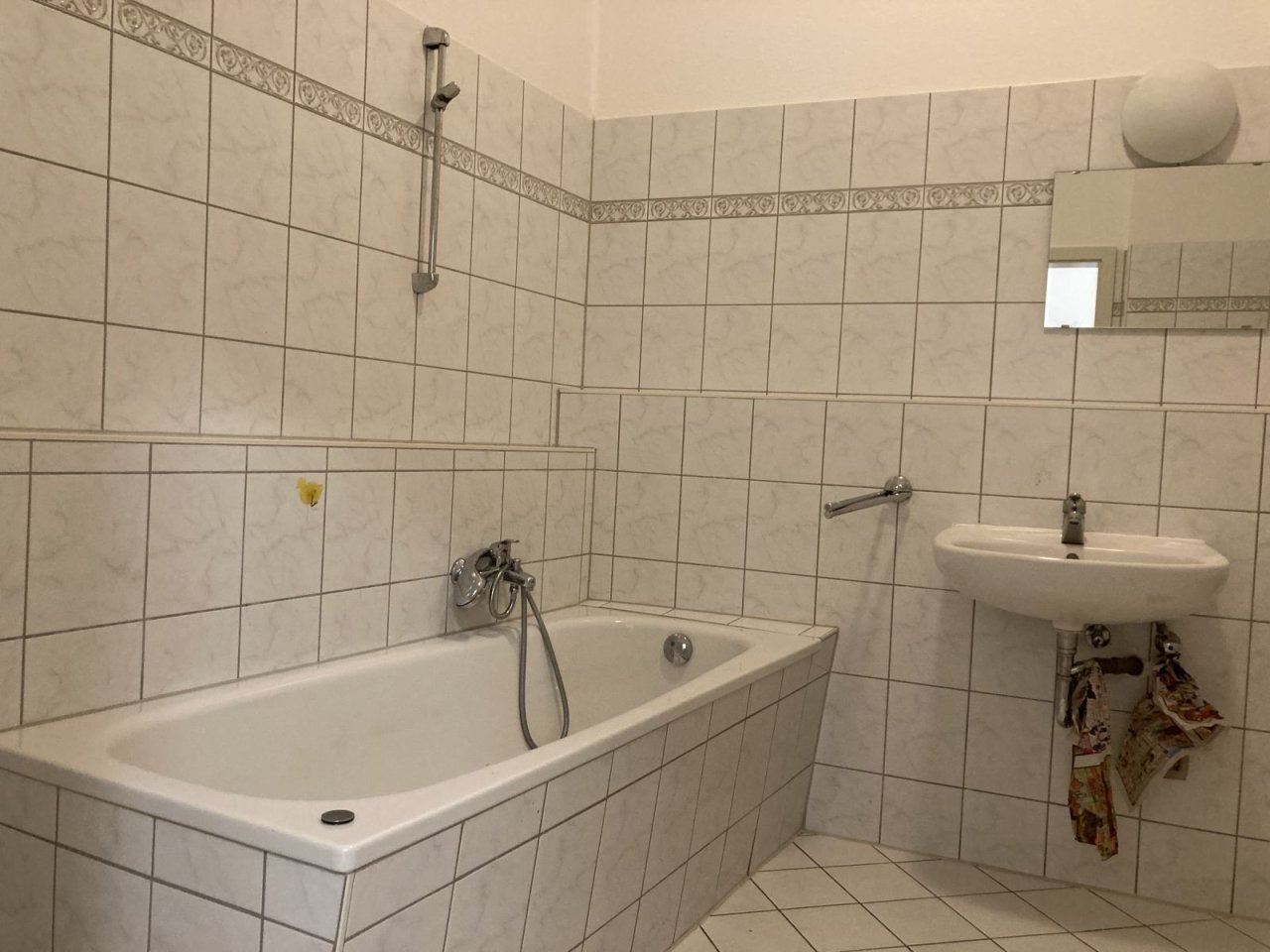 Bad mit Wanne