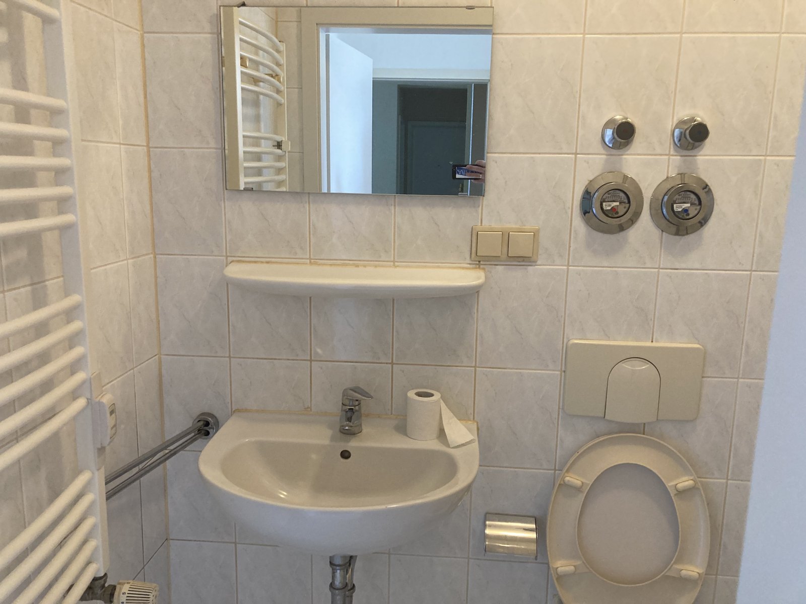Bad mit Dusche Bad mit Dusche