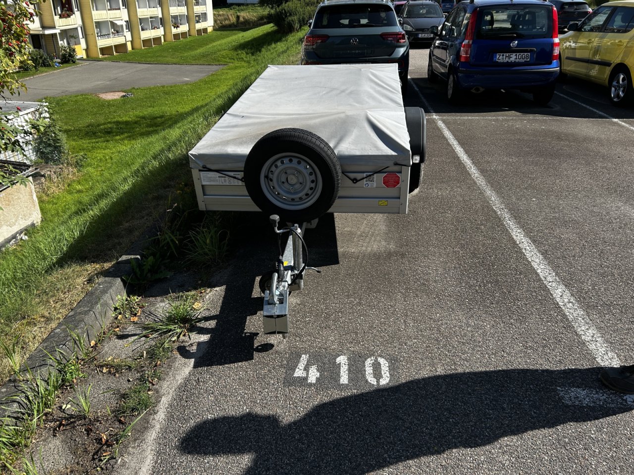 Parkplatz mit der Nr. 410