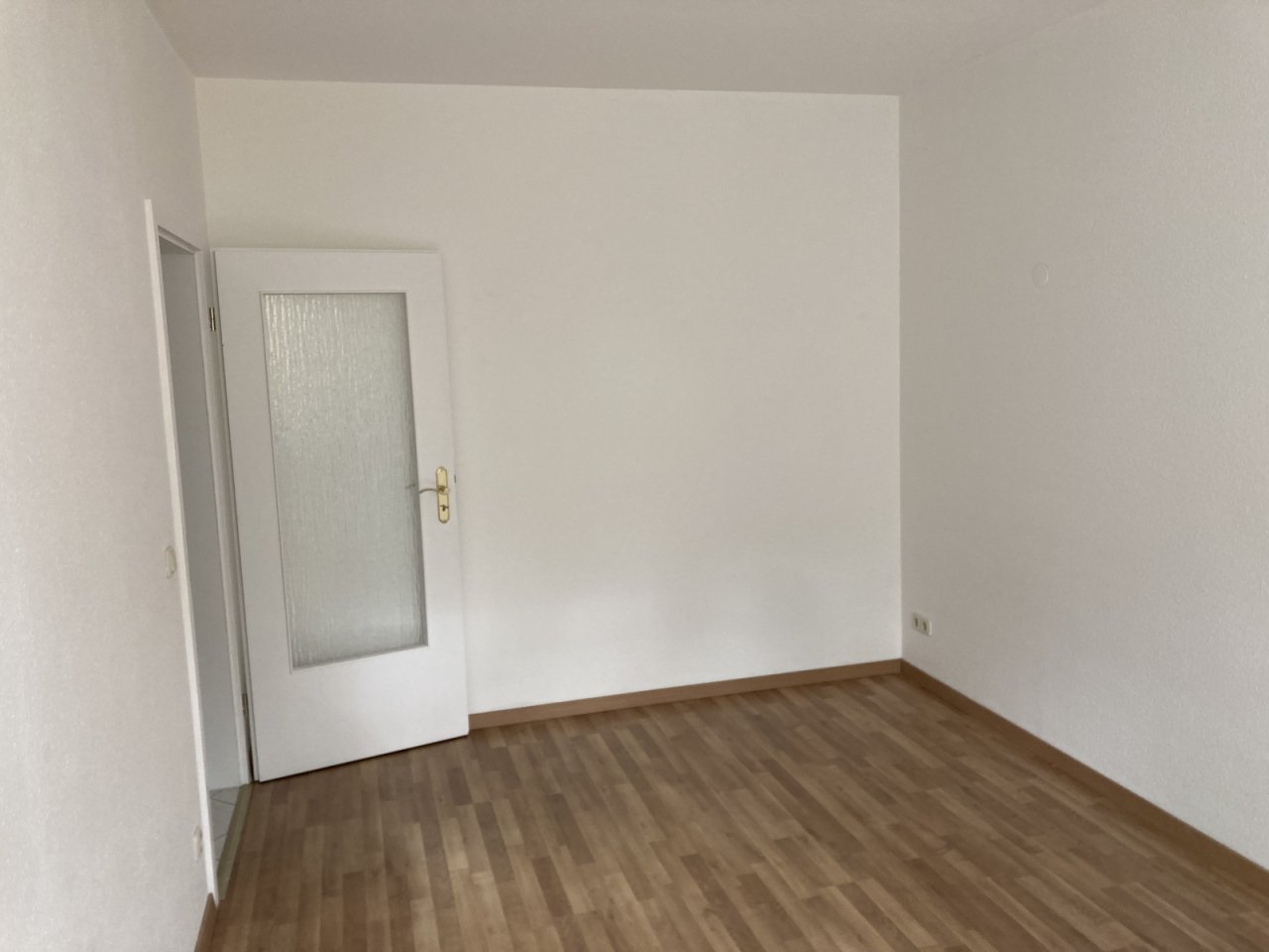 Wohn-/Schlafzimmer Wohn-/Schlafzimmer