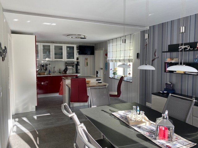 EG Esszimmer mit offener Küche