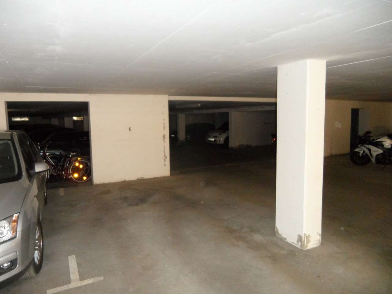 Tiefgaragenstellplatz