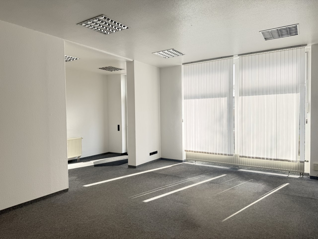 Büro-/Ladenfläche 1 Büro-/Ladenfläche 1