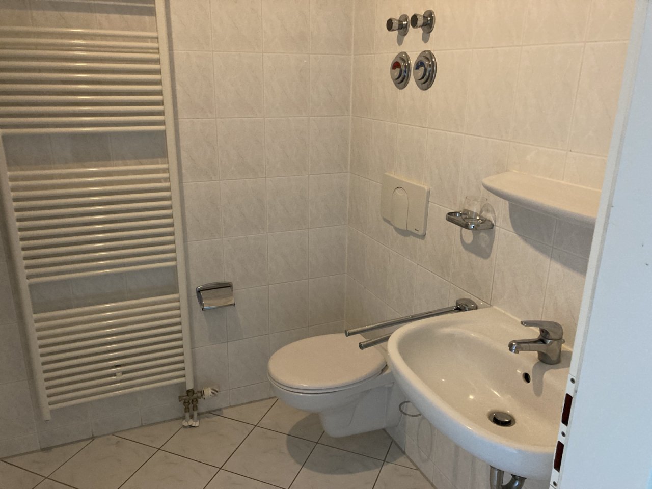 Bad mit Wanne Bad mit Wanne