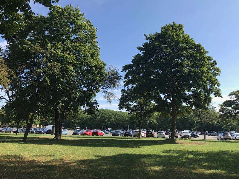 Blick auf den Großparkplatz Blick auf den Großparkplatz