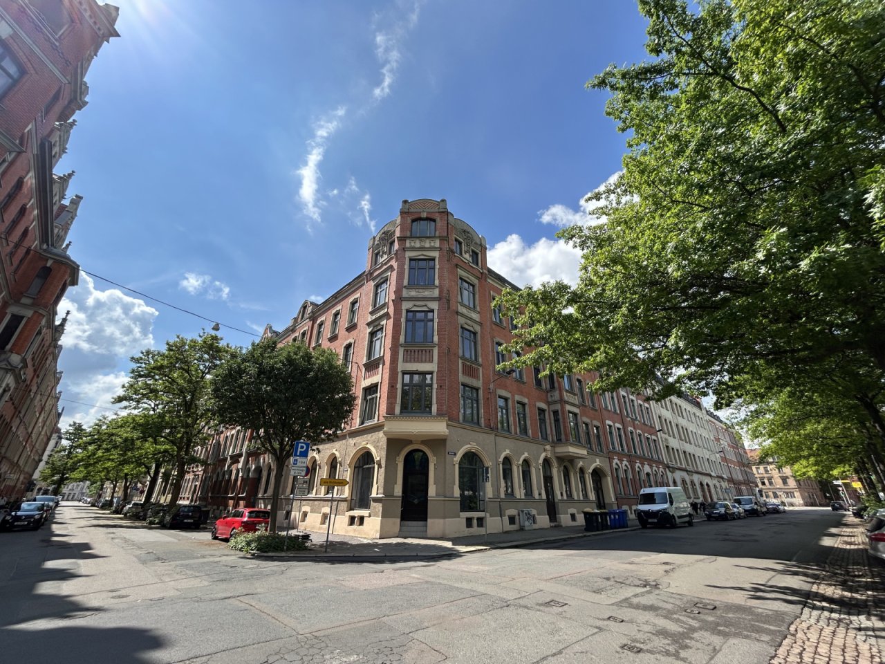 Straßenansicht Straßenansicht