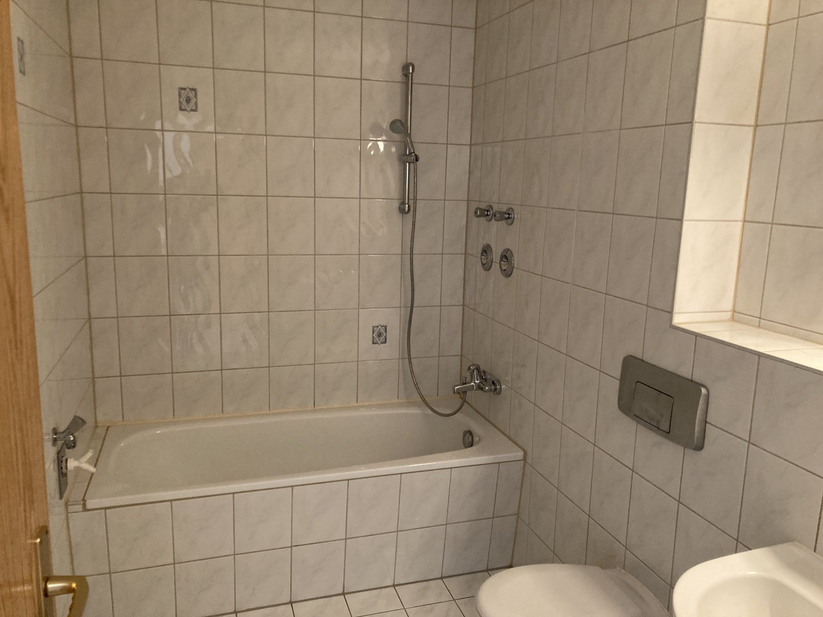 Bad mit Wanne Bad mit Wanne