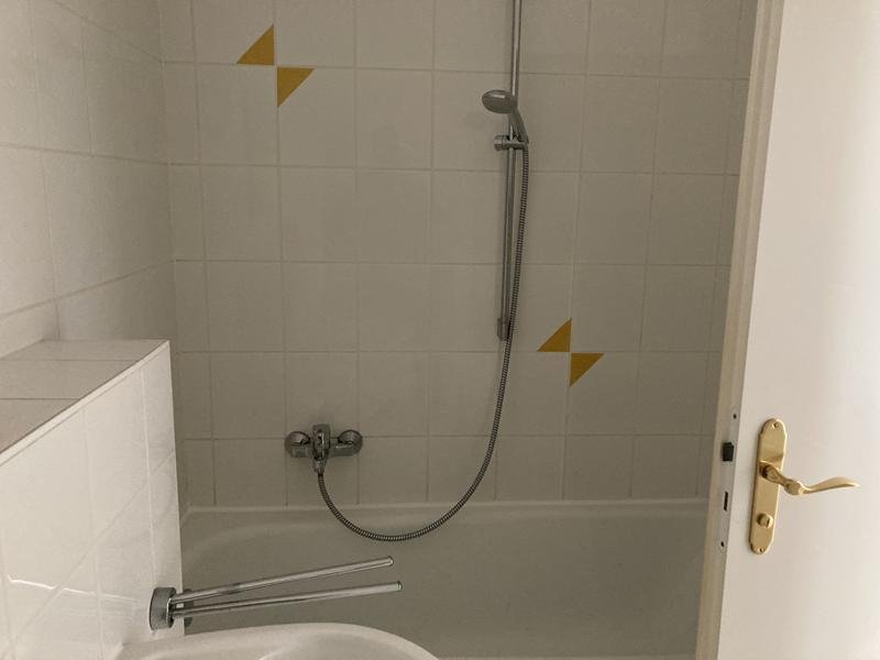 Bad mit Wanne